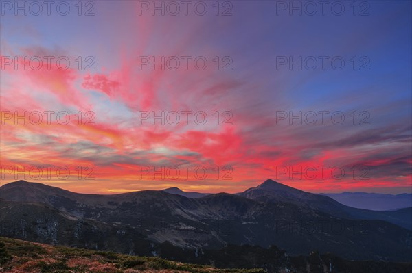 Ukraine, Ivano-Frankivsk region, Verkhovyna district, Carpathians, Chornohora, Sunset over mountain Shpytsi