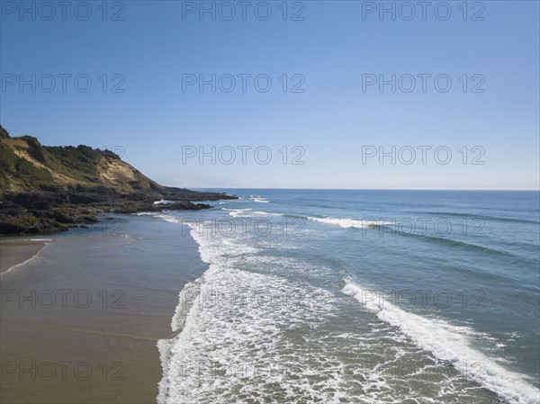 USA, Oregon, Headland, Scenic view of Ocean and blue sky