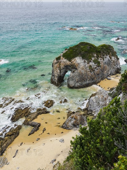 Australia, New South Wales, Bermagui, Rock formation in sea