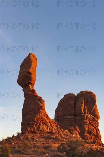 Balanced Rock in Arches National Park, Utah, USA