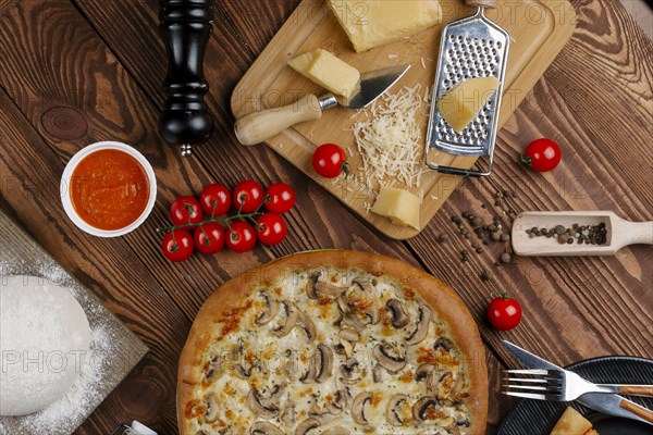 Mushroom pizza with ingredients
