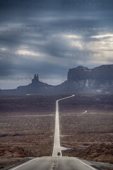 Road through Monument Valley, Utah, USA