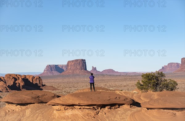 Mature woman in Monument Valley, Arizona, USA