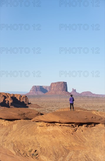 Mature woman in Monument Valley, Arizona, USA