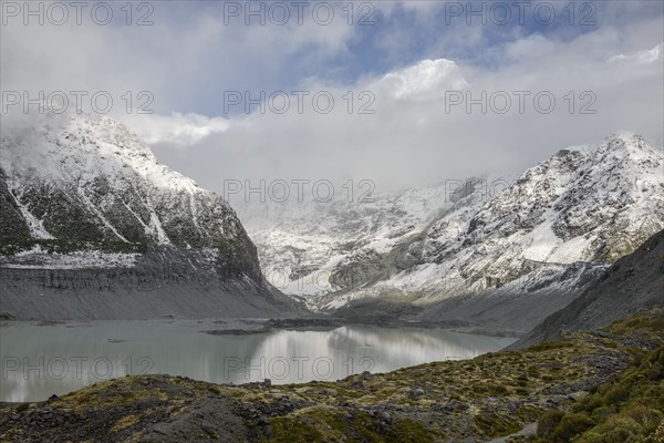 Lake under mountains in Hooker Valley, Mount Cook National Park, New Zealand