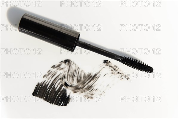 Mascara brush