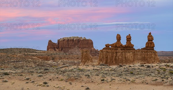 Hoodoos at sunset in Goblin Valley State Park, Utah, USA