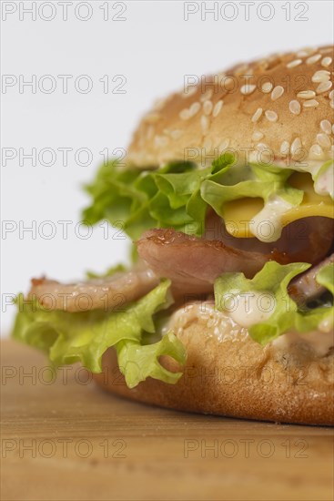 Cheeseburger with bacon and lettuce