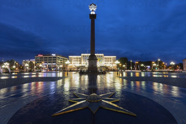 Column in Victory Square at night in Kaliningrad, Russia