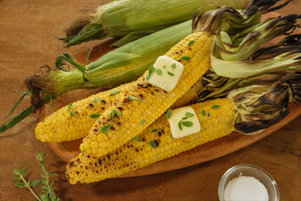 Corn cobs with melting butter