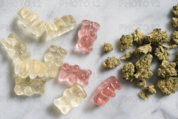 Marijuana and gummy bear edibles