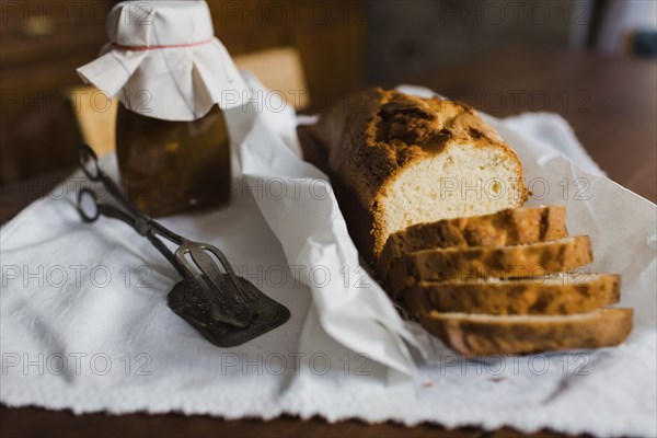 Sliced loaf cake