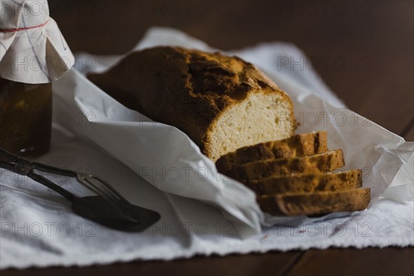 Sliced loaf cake