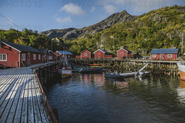 Norway, Lofoten Islands, Nusfjord, Dock in traditional fishing village