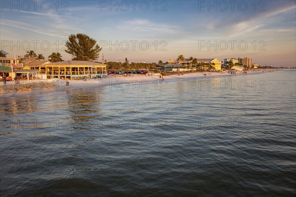 USA, Florida, Fort Myers Beach, Buildings at beach by sea