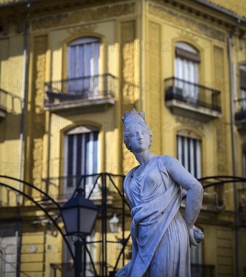 Spain, Valencia, Placa De Joan De Vila Rasa, Statue in Placa De Joan De Vila Rasa