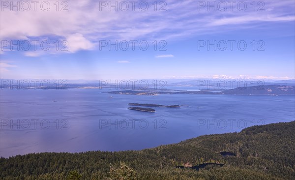 USA, Washington, San Juan County, Orcas Island, Mount Constitution ocean view