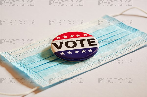 Vote pin on surgical mask