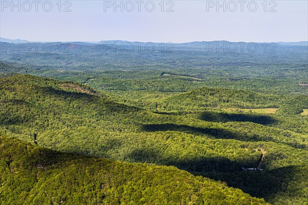 USA, Virginia, Blueridge Parkway, Landscape seen from Ravens Roost Overlook
