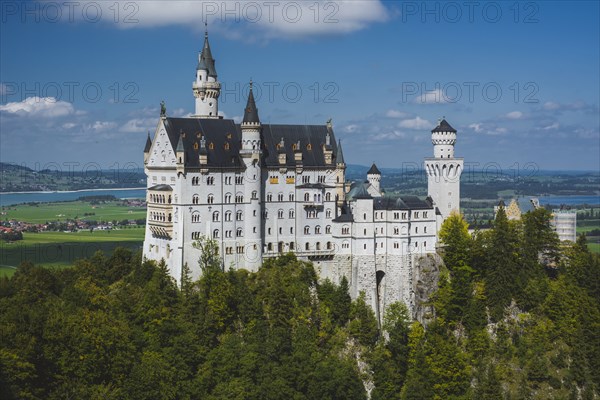 Germany, Schwangau, Scenic view of Neuschwanstein castle