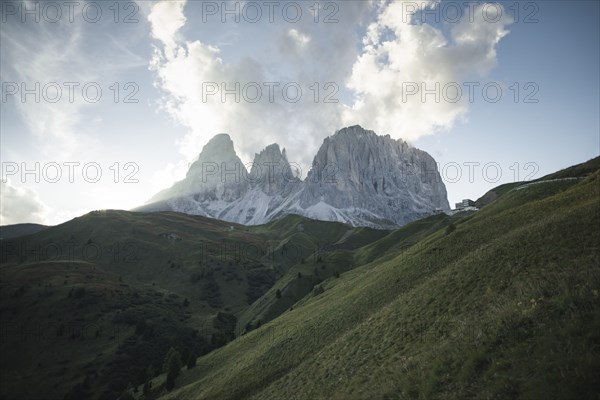 Italy, Dolomite Alps, Scenic view of mountain range in Dolomites