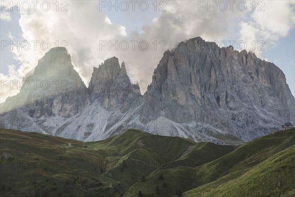 Italy, Dolomite Alps, Scenic view of mountain range in Dolomites