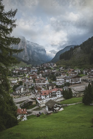 Italy, Ortisei, Scenic view of village in Dolomites