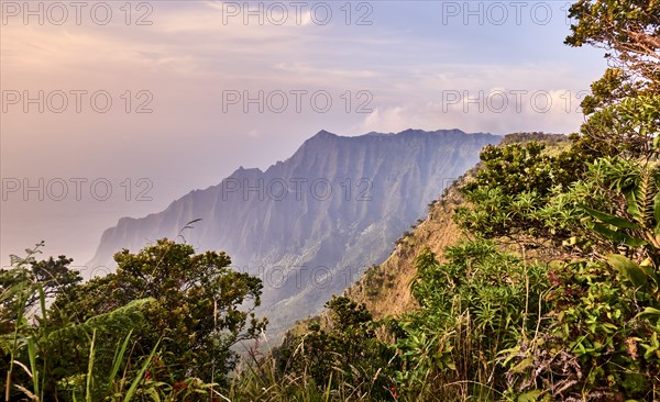 USA, Hawaii, Kauai, Na Pali, Landscape with Na Pali Mountains
