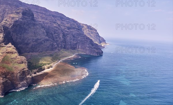 USA, Hawaii, Kauai, Na Pali, Aerial view of Na Pali Coast