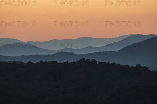 USA, Georgia, Blue Ridge Mountains at sunrise