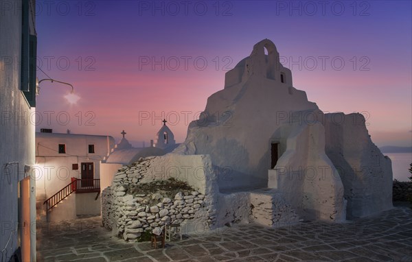 Paraportiani Orthodox Church at dusk