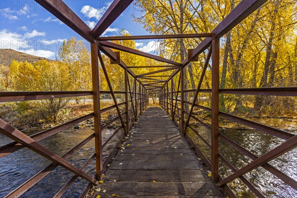 Footbridge over Big Wood River