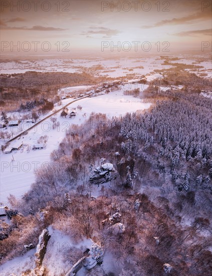 Poland, Subcarpathia, Odrzykon, Aerial view of ruins of Kamieniec Castle in winter