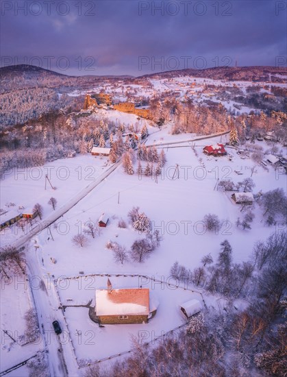 Poland, Subcarpathia, Odrzykon, Aerial view of ruins of Kamieniec Castle in winter