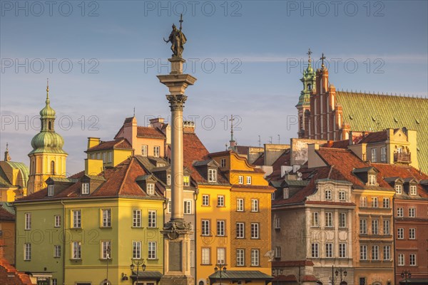 Poland, Masovia, Warsaw, Monument column in historic town square