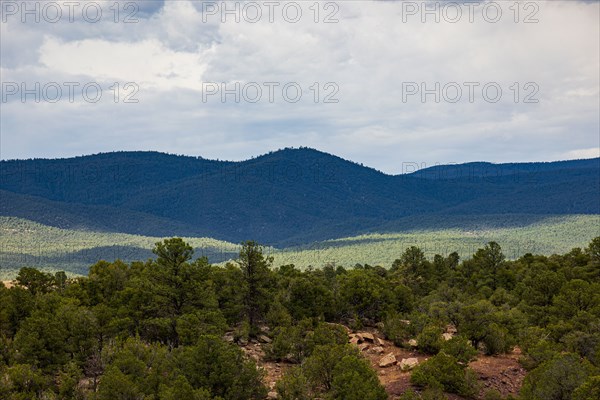 Usa, New Mexico, Pecos, Pecos National Historic Park, Landscape with Sangre de Cristo Mountains and forest