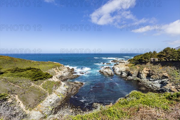 Usa, California, Big Sur, Pacific Ocean coastline with cliffs