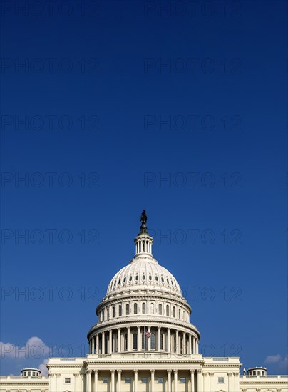 USA Capital building with flag