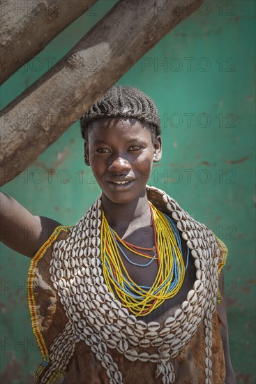 Black woman wearing traditional jewelry
