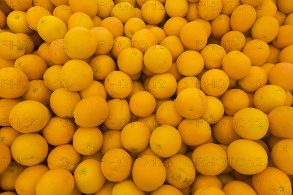 Pile of oranges