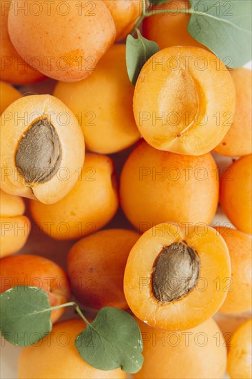 Sliced apricots