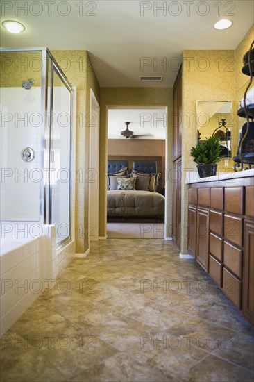 Traditional master bathroom