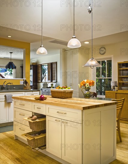 Kitchen island