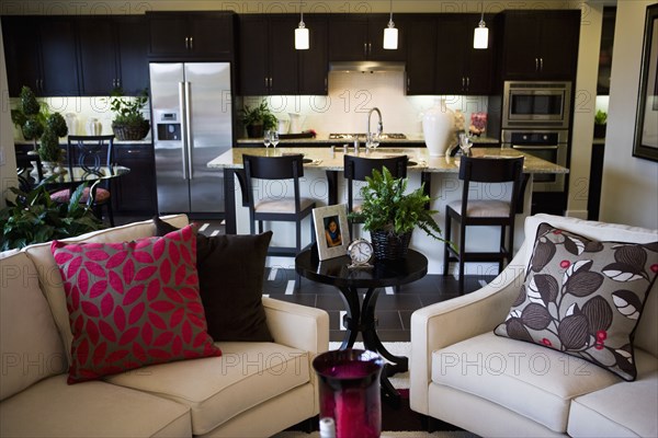 Contemporary sitting area outside of kitchen