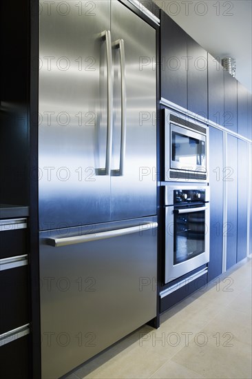 Stainless steel refrigerator