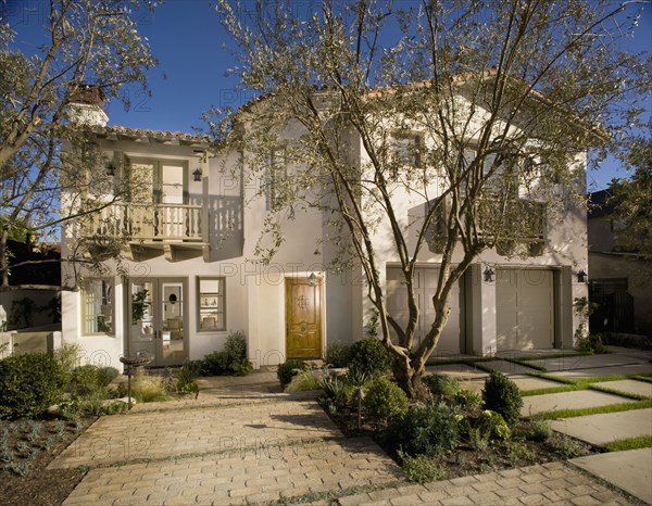 Front exterior contemporary home with garage