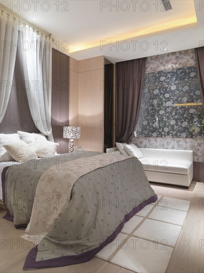 Elegant bedroom