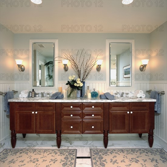 Elegant Contemporary Master Bathroom