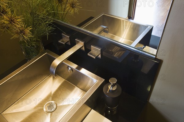 Modern Square Metal Sink