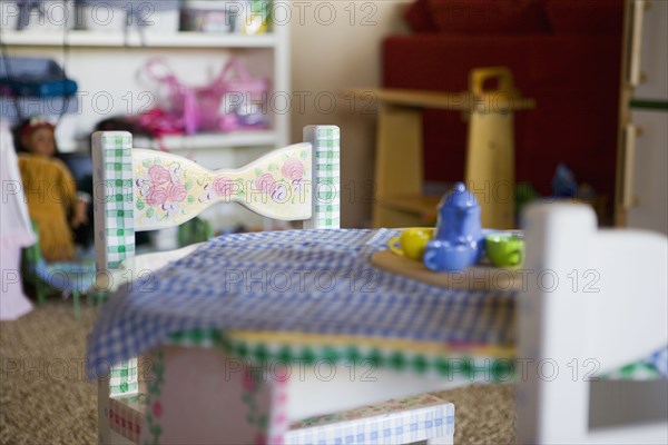 Little girl's play table